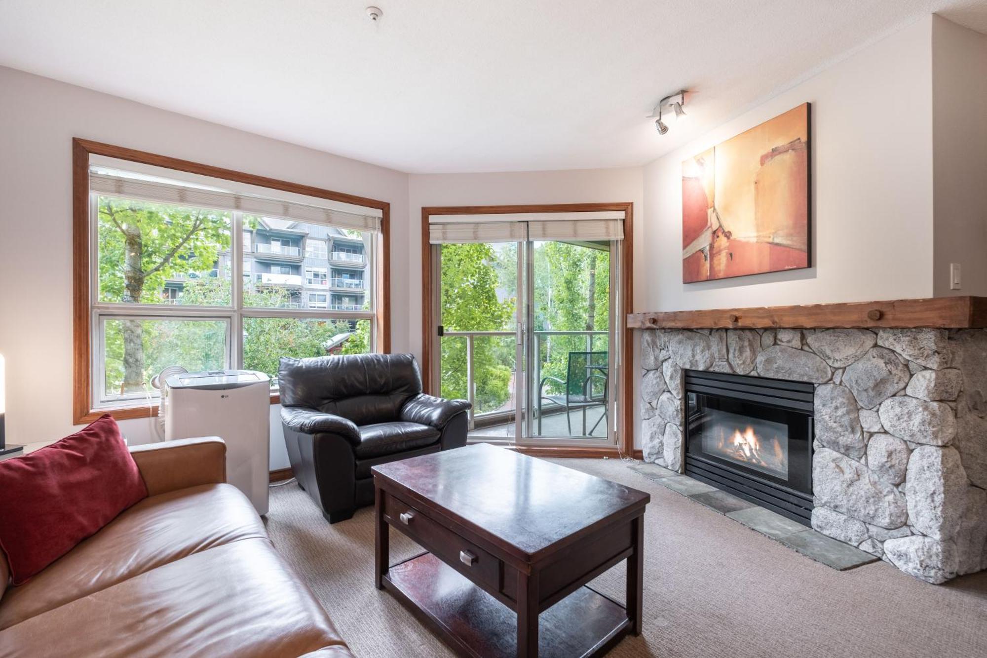 The Aspens By Outpost Whistler Villa Екстериор снимка