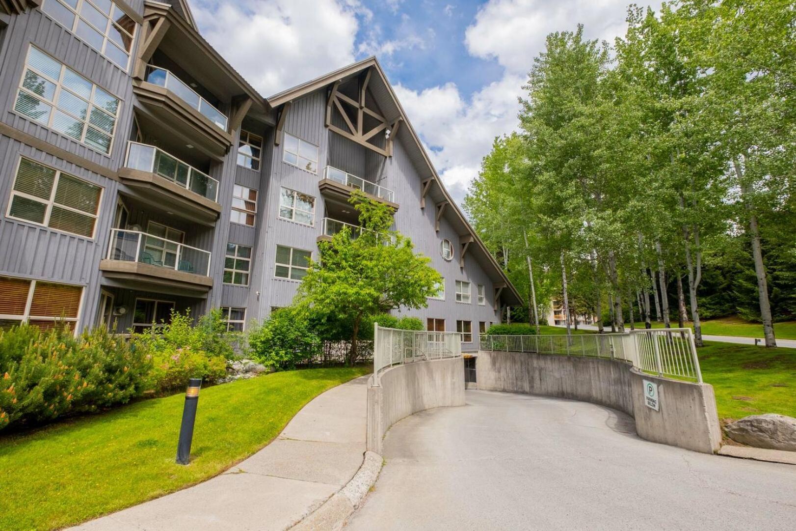 The Aspens By Outpost Whistler Villa Екстериор снимка
