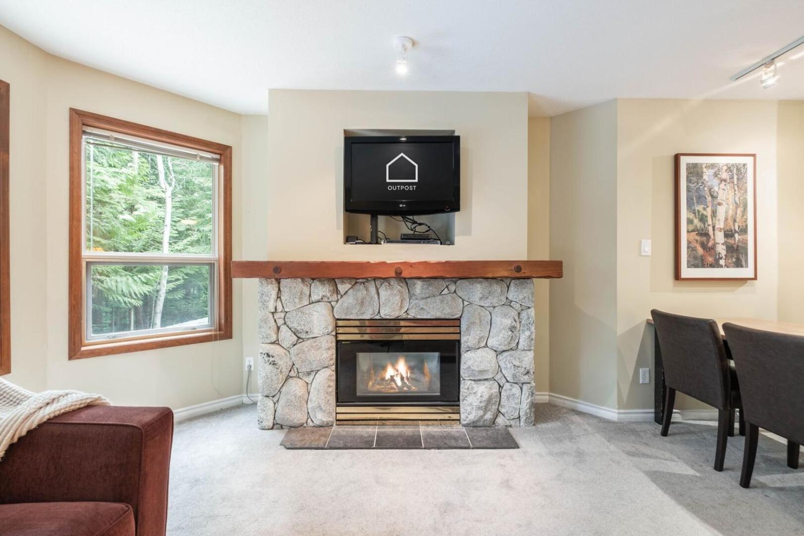 The Aspens By Outpost Whistler Villa Екстериор снимка